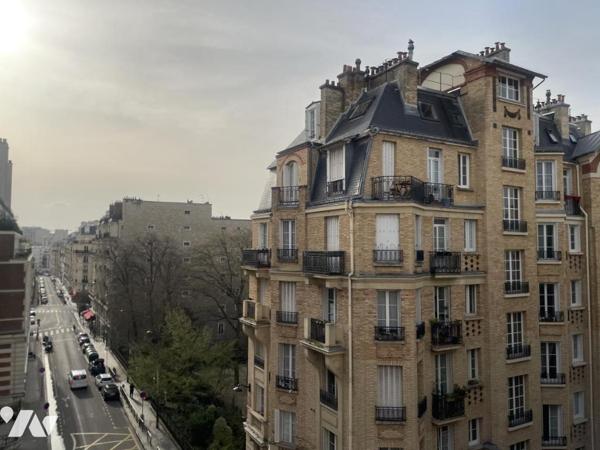 PARIS XVIIIe - Appartement 3 pièces - Secteur Square Carpeaux