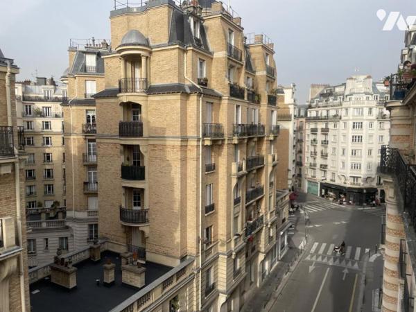 PARIS XVIIIe - Appartement 3 pièces - Secteur Square Carpeaux