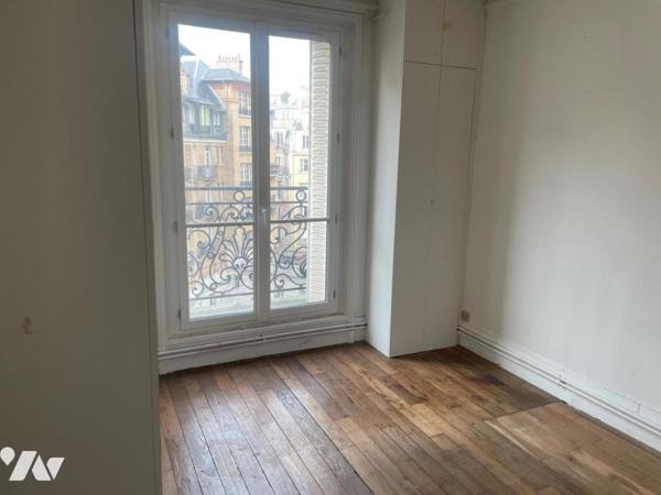 PARIS XVIIIe - Appartement 3 pièces - Secteur Square Carpeaux