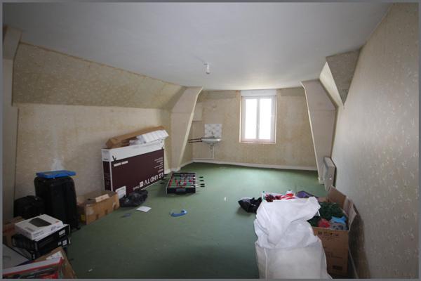 Maison à LAVERNAT, 72500 - 6 pièces 130m²