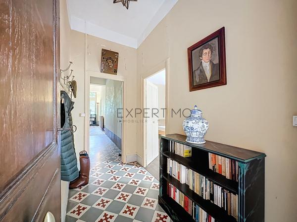 Tournus (71700) Hôtel Particulier XVIe siècle – Élégance, Histoire et Potentiel