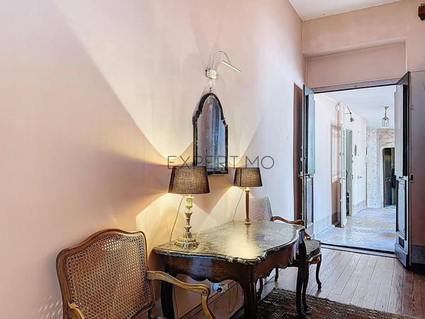 Tournus (71700) Hôtel Particulier XVIe siècle – Élégance, Histoire et Potentiel