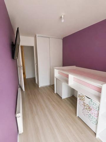 Vente                                                      Appartement
                        
                     4 pièces                      84 m2                     à Orly