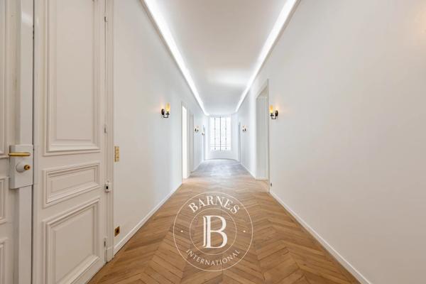 Paris 16ème, Appartement 3 Chambres -  250 m² à vendre