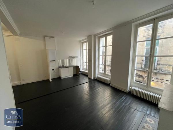 Appartement à louer 2 pièces 83.14m² Bordeaux (33000)