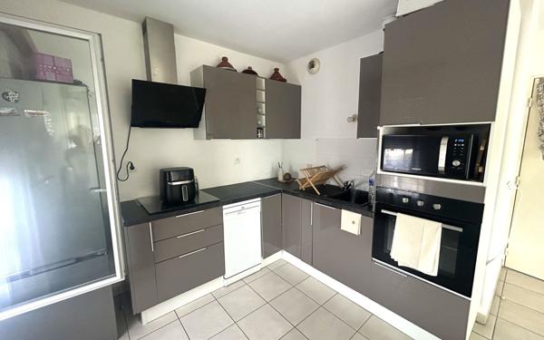 Appartement à vendre    2 pièces • 40,82 m2 Vaulx-en-Velin