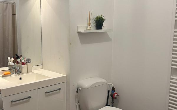 Appartement à vendre    2 pièces • 40,82 m2 Vaulx-en-Velin