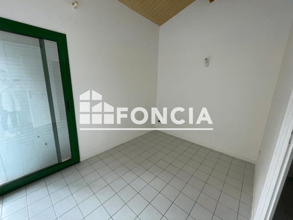 Location Studio 17.88 m² - 40 RUE R.FOLLEREAU La Roche Sur Yon 85000