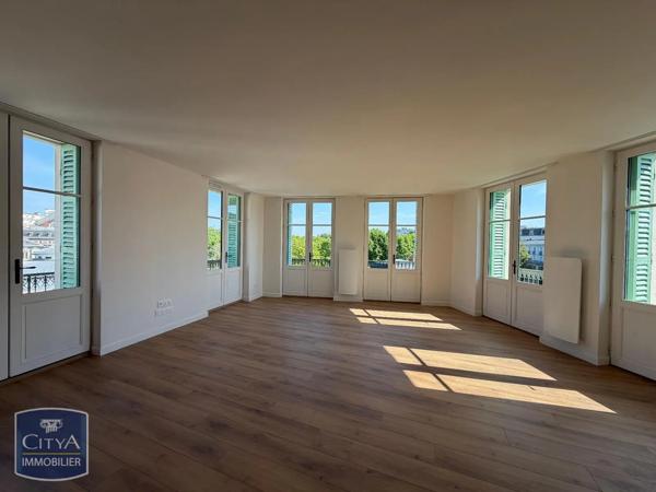 Appartement à louer 4 pièces 90m² Vichy (03200)
