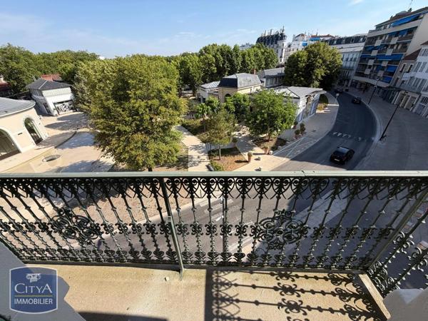 Appartement à louer 4 pièces 90m² Vichy (03200)