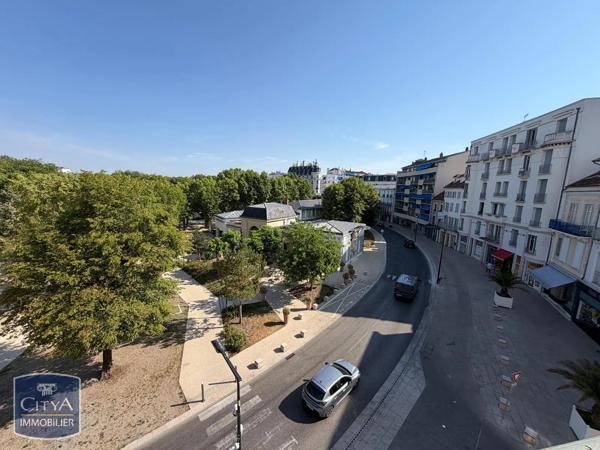 Appartement à louer 4 pièces 90m² Vichy (03200)