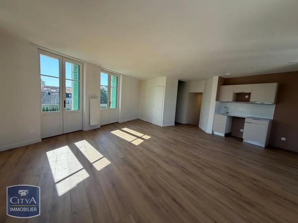 Appartement à louer 4 pièces 90m² Vichy (03200)