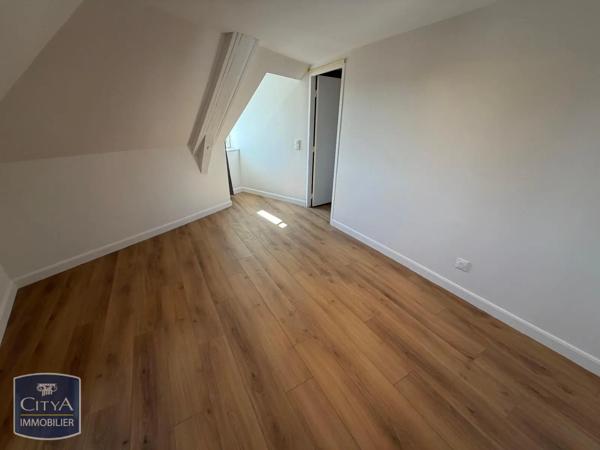 Appartement à louer 4 pièces 90m² Vichy (03200)