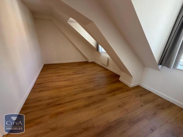 Appartement à louer 4 pièces 90m² Vichy (03200)