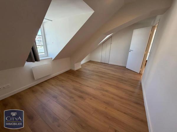 Appartement à louer 4 pièces 90m² Vichy (03200)
