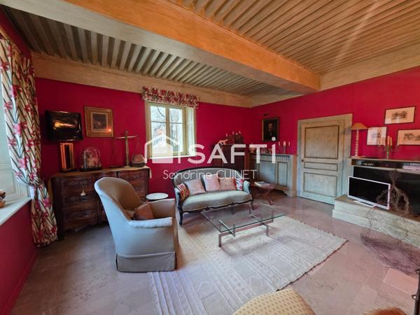 Ancienne ferme de caractère secteur les Premiers Sapins.