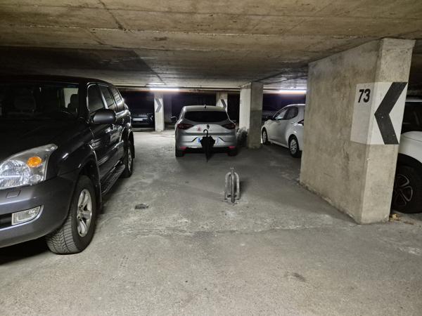 Besançon (25000) Place parking Souterrain