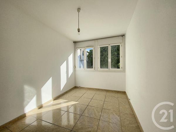 Appartement F3 à vendre  3 pièces - 70 m2 MARSEILLE - 13008