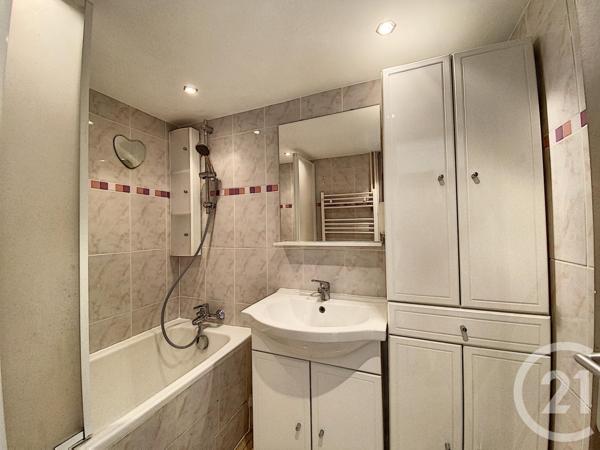 Appartement F3 à vendre  3 pièces - 70 m2 MARSEILLE - 13008