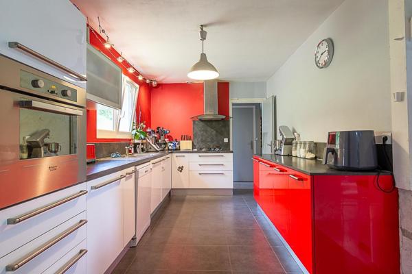 Maison 6 pièces 130 m² - 4 Chambres - Villegouge