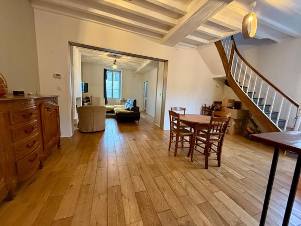 Maison à vendre 6 pièces CHATEAUNEUF SUR SARTHE (49)