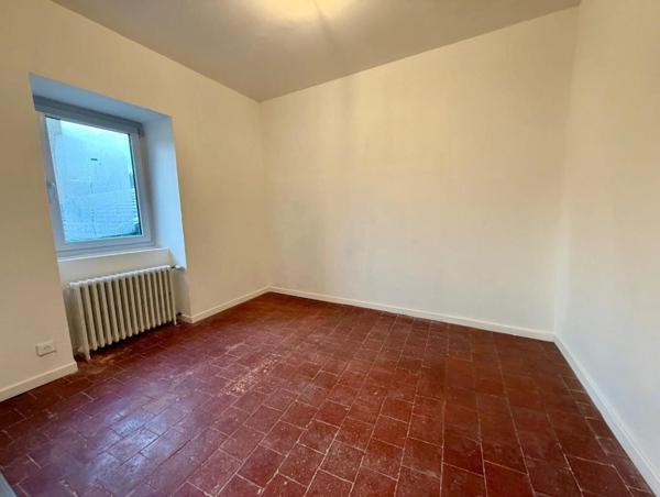 Maison à vendre 6 pièces CHATEAUNEUF SUR SARTHE (49)