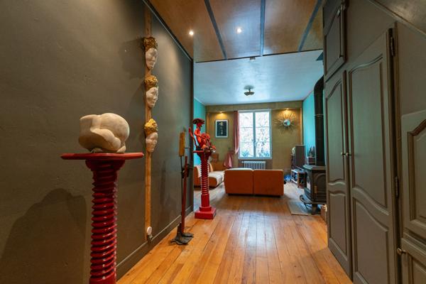 Maison de ville de caractère avec espace indépendant à Tours