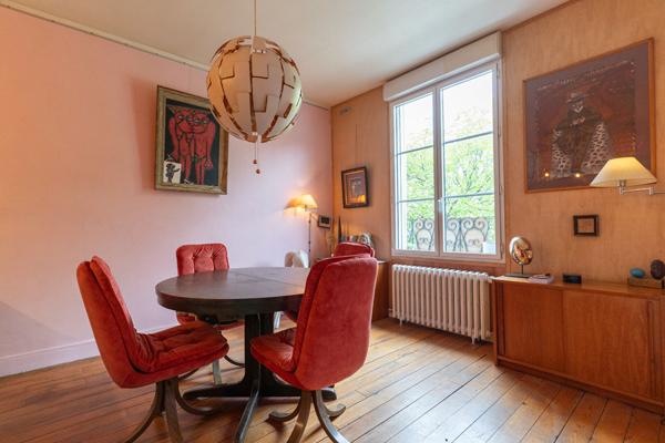 Maison de ville de caractère avec espace indépendant à Tours