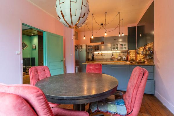 Maison de ville de caractère avec espace indépendant à Tours