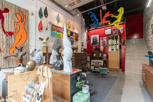 Maison de ville de caractère avec espace indépendant à Tours