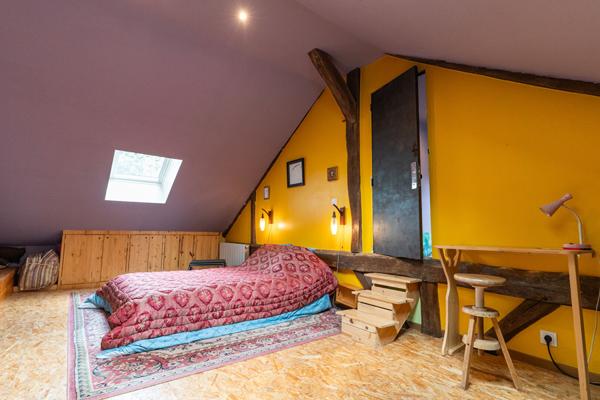 Maison de ville de caractère avec espace indépendant à Tours