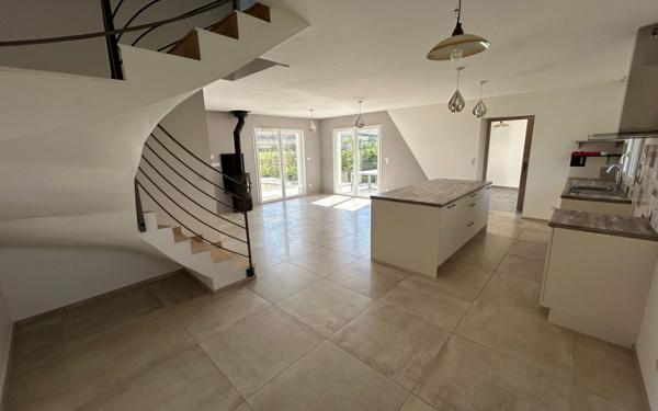 Maison à vendre    5 pièces •  Villars-les-Dombes
