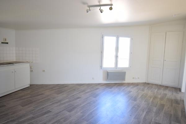 A la la location Appartement T2 - 27520- Réf CANT-RDC2