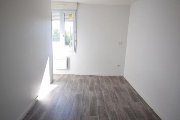A la la location Appartement T2 - 27520- Réf CANT-RDC2