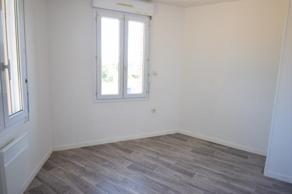 A la la location Appartement T2 - 27520- Réf CANT-RDC2