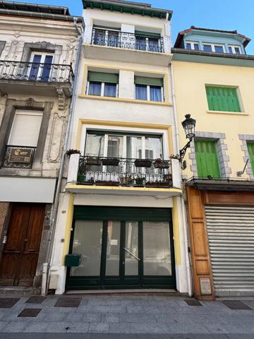 Immeuble mixte habitation & commerce – Emplacement stratégique