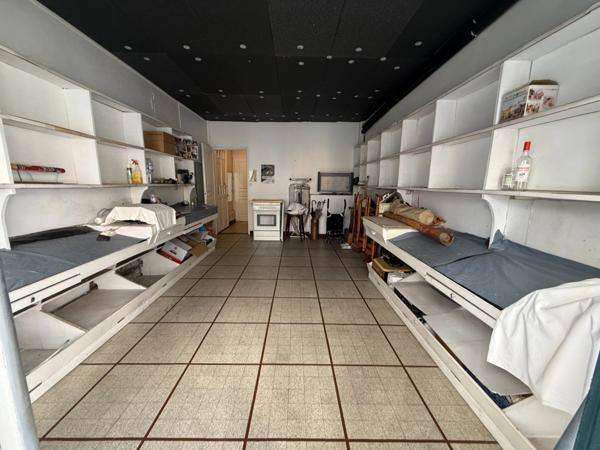 Immeuble mixte habitation & commerce – Emplacement stratégique