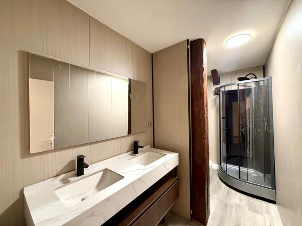 Appartement à vendre duplex T4 situé au dernier étage MARIGNIER (74)