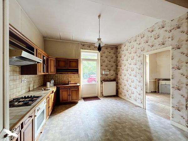 Maison 202 350 € Razac-sur-l'Isle 8 p 168 m² DPE D