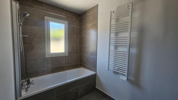 Appartement Nimes 4 pièces 98.10m2