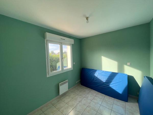 A vendre Saint Christol les Alès  villa de 2001  92 m2 adaptée P.M.R. sur terrain de 707 m2