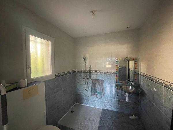 A vendre Saint Christol les Alès  villa de 2001  92 m2 adaptée P.M.R. sur terrain de 707 m2