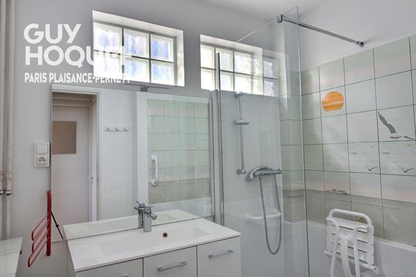 Appartement 2 pièces 38m² sans vis à vis à Paris - Référence V959