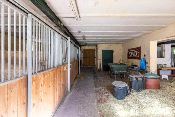 PROPRIETE EQUESTRE AVEC APPARTEMENT