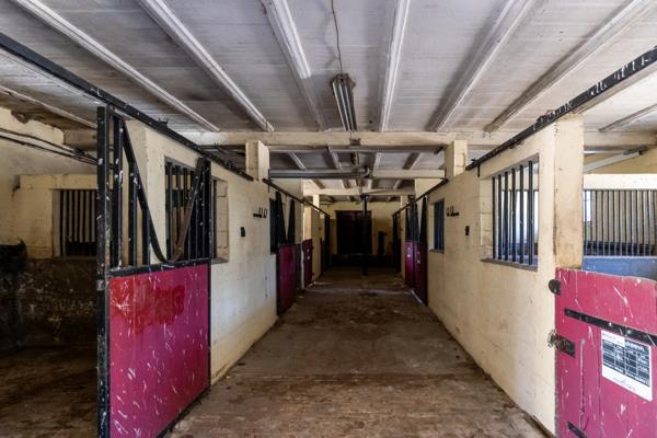 PROPRIETE EQUESTRE AVEC APPARTEMENT