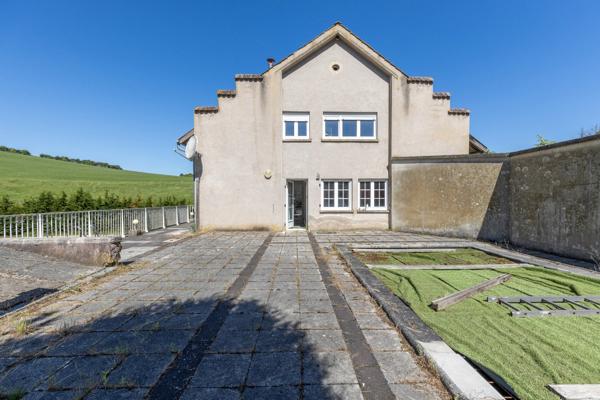 PROPRIETE EQUESTRE AVEC APPARTEMENT