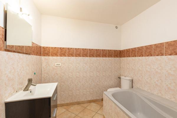 PROPRIETE EQUESTRE AVEC APPARTEMENT