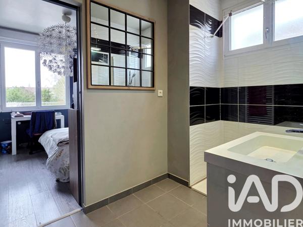 Maison à vendre 8 pièces 154 m² Ruelle-sur-Touvre