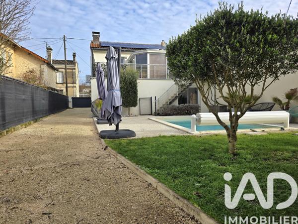 Maison à vendre 8 pièces 154 m² Ruelle-sur-Touvre