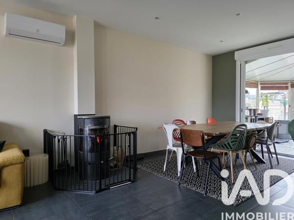 Maison à vendre 8 pièces 154 m² Ruelle-sur-Touvre